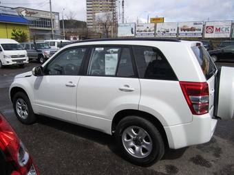 2011 Suzuki Grand Vitara Photos