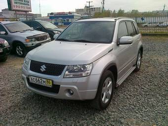 2011 Suzuki Grand Vitara Pics