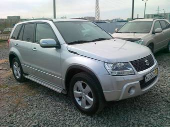 2011 Suzuki Grand Vitara Pictures