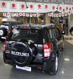 2011 Suzuki Grand Vitara Photos