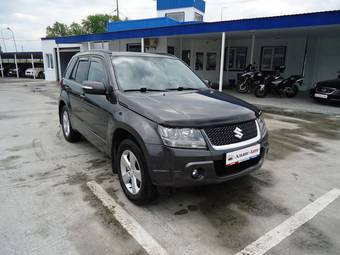 2011 Suzuki Grand Vitara Photos