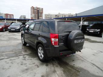 2011 Suzuki Grand Vitara Pictures