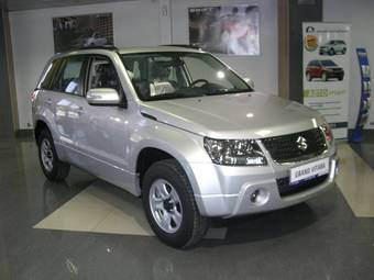 2011 Suzuki Grand Vitara Pictures