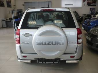 2012 Suzuki Grand Vitara Photos