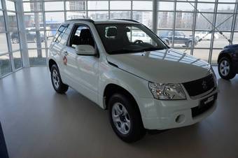 2012 Suzuki Grand Vitara Pictures