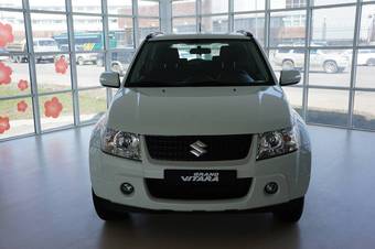 2012 Suzuki Grand Vitara Pictures