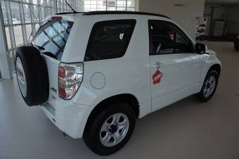 2012 Suzuki Grand Vitara Pictures