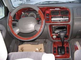 2002 Suzuki Grand Vitara XL-7 Pictures