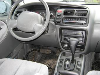 2002 Suzuki Grand Vitara XL-7 Photos