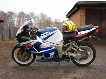 2002 Suzuki GSX-R750 Photos