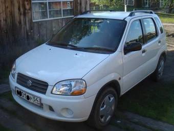 2000 Suzuki Ignis Photos