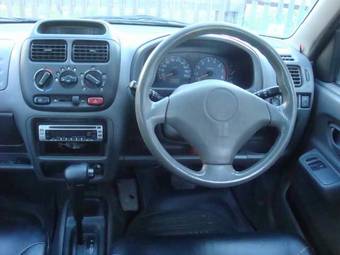 2000 Suzuki Ignis Pictures