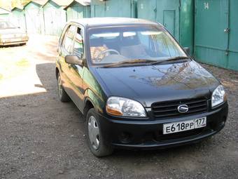 2002 Suzuki Ignis Images