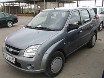 2005 Suzuki Ignis Photos