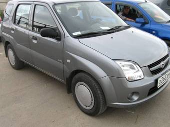 2005 Suzuki Ignis Photos