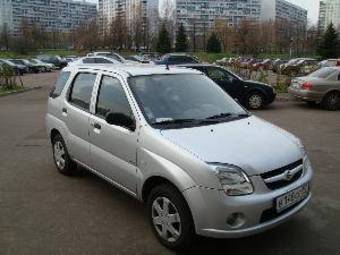 2005 Suzuki Ignis Photos