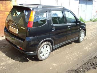 2005 Suzuki Ignis Photos