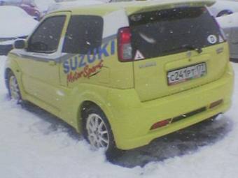 2004 Suzuki Ignis Sport Images