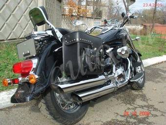 2005 Suzuki Intruder Photos