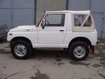 1999 Suzuki Jimny Photos