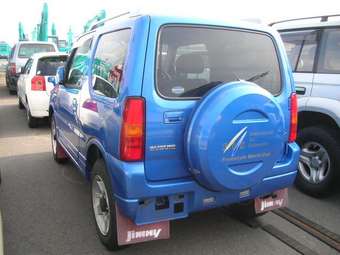 2002 Suzuki Jimny Pictures