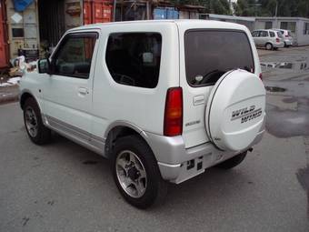 2002 Suzuki Jimny Pictures