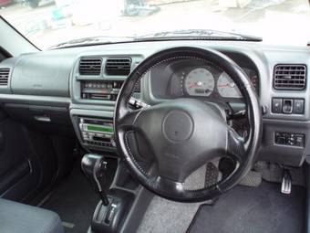 2002 Suzuki Jimny Images