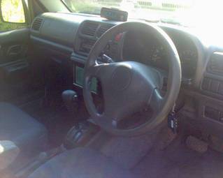 2002 Suzuki Jimny Pictures