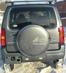 2003 Suzuki Jimny Pictures