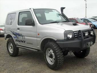 2003 Suzuki Jimny Pictures