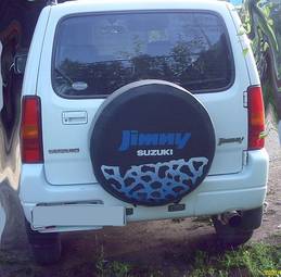2003 Suzuki Jimny Pictures