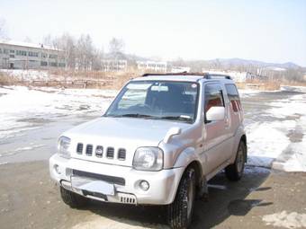 2003 Suzuki Jimny Photos