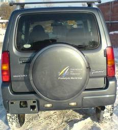 2004 Suzuki Jimny Photos