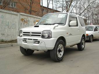 2005 Suzuki Jimny Pictures