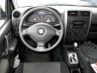 2005 Suzuki Jimny Pictures