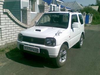 2005 Suzuki Jimny Pictures