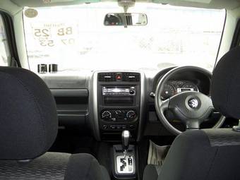 2006 Suzuki Jimny Pictures