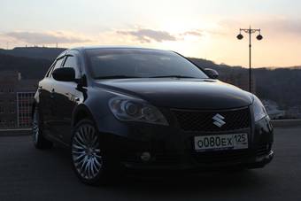 2010 Suzuki Kizashi Pictures