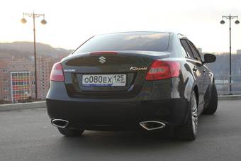 2010 Suzuki Kizashi Pictures