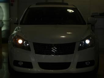 2011 Suzuki Kizashi Pictures