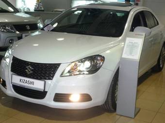 2011 Suzuki Kizashi Photos