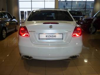 2011 Suzuki Kizashi Wallpapers