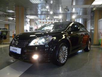 2011 Suzuki Kizashi Photos