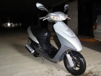 2003 Suzuki LETS II Pictures