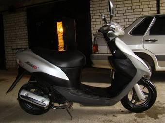 2003 Suzuki LETS II Pictures