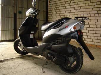 2003 Suzuki LETS II Photos