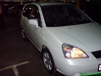 2001 Suzuki Liana Photos