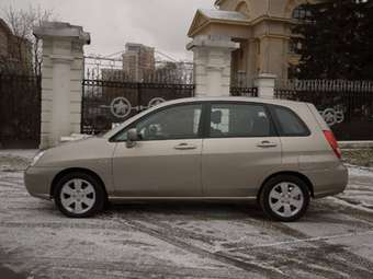 2003 Suzuki Liana Pictures