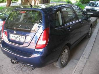 2003 Suzuki Liana Pictures