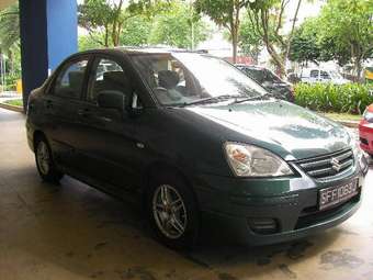 2004 Suzuki Liana Pictures